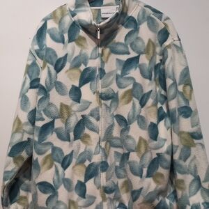 Alfred Dunner Women's Leaf Print Puffer Jacket - Blue and Green